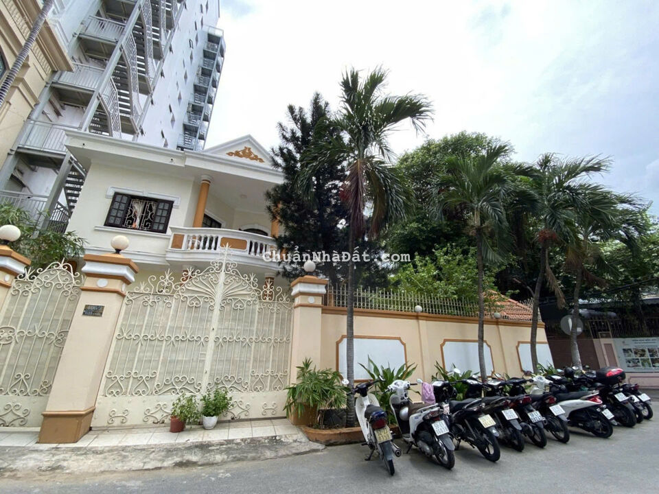 Bán Biệt Thự Góc 2 MT Số 406/3 Ung Văn Khiêm, Quận Bình Thạnh. Ngay Ga Metro, Landmark 81