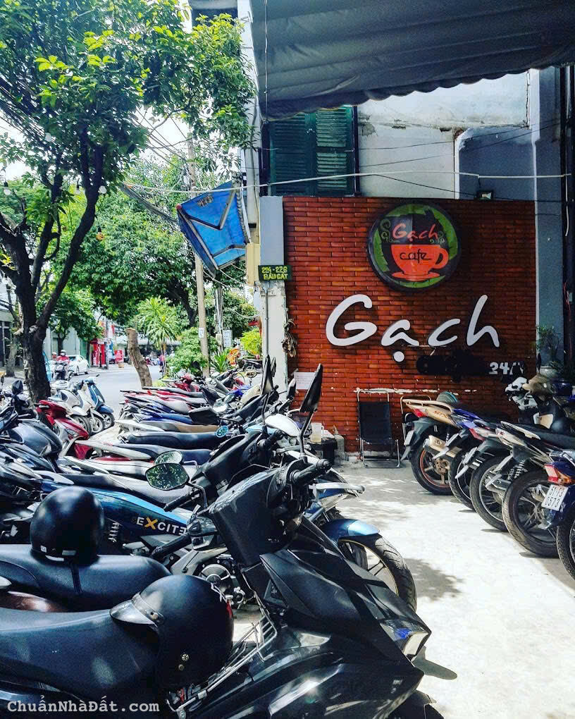 Bán Nhà Mặt Tiền Số: 224 - 226 Bàu Cát, Phường 11, Quận Tân Bình. Ngang 12m Dài 25m Bán Nhà Mặt Tiền Số: 224 - 226 Bàu Cát, Phường 11, Quận Tân Bình. Ngang 12m Dài 25m