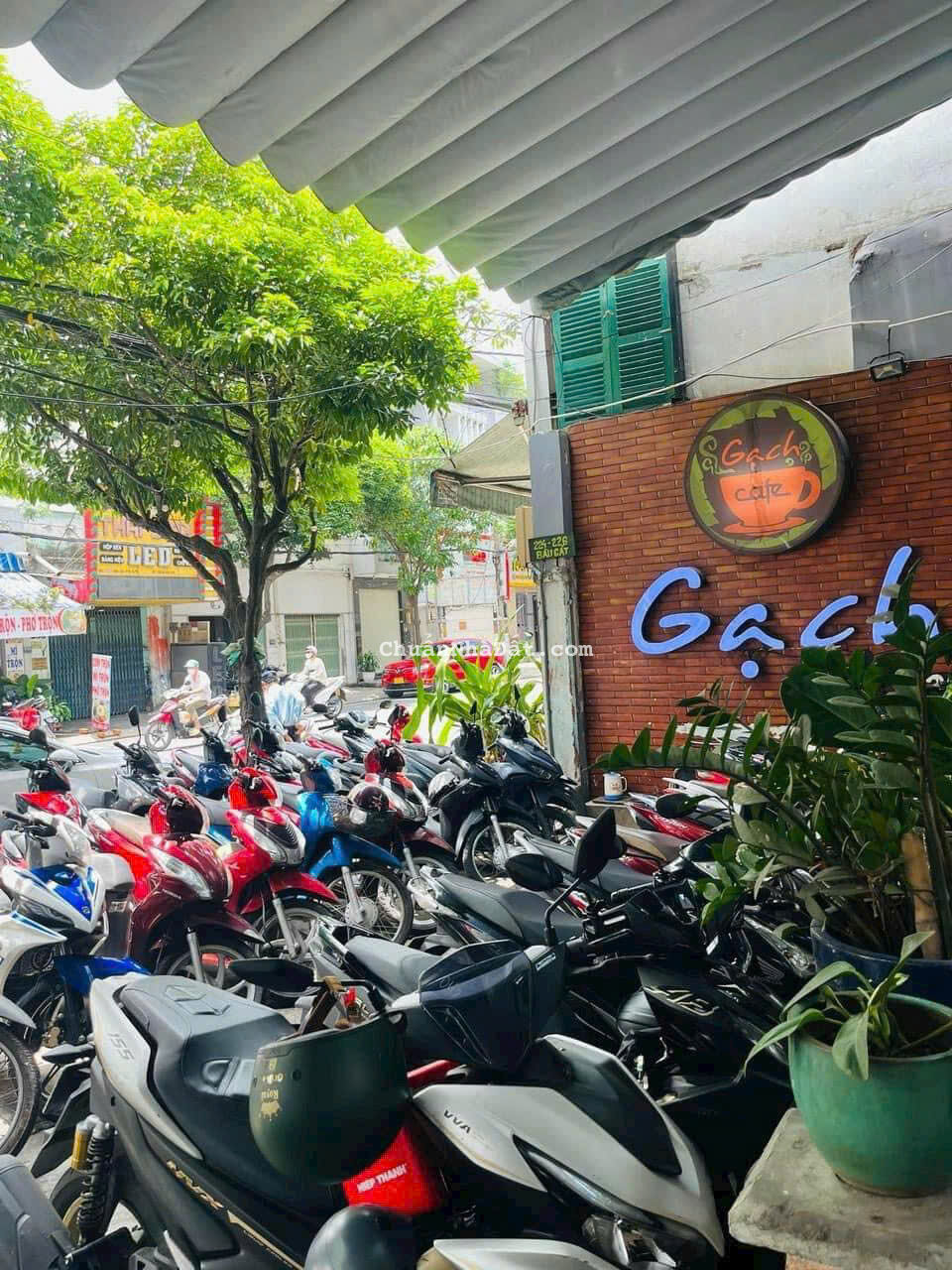 Bán Nhà Mặt Tiền Số: 224 - 226 Bàu Cát, Phường 11, Quận Tân Bình. Ngang 12m Dài 25m Bán Nhà Mặt Tiền Số: 224 - 226 Bàu Cát, Phường 11, Quận Tân Bình. Ngang 12m Dài 25m