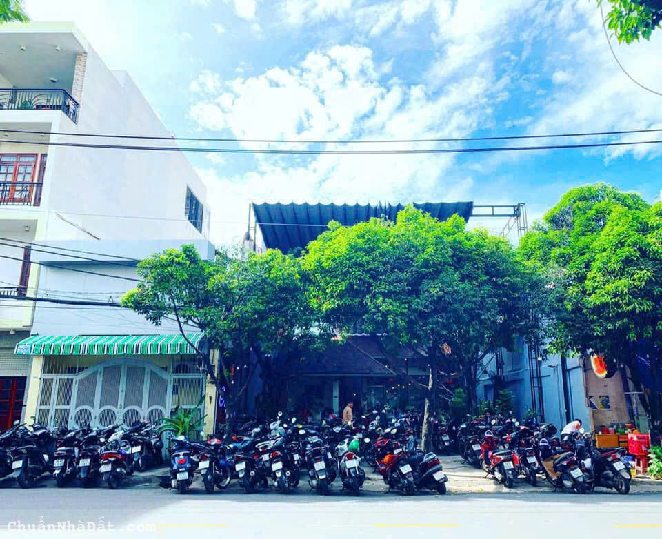 Bán Nhà Mặt Tiền Số: 224 - 226 Bàu Cát, Phường 11, Quận Tân Bình. Ngang 12m Dài 25m Bán Nhà Mặt Tiền Số: 224 - 226 Bàu Cát, Phường 11, Quận Tân Bình. Ngang 12m Dài 25m