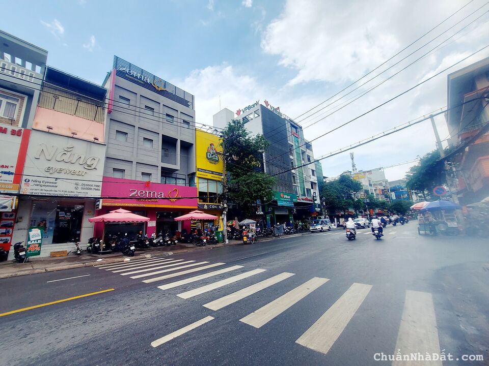 Bán Nhà Mặt Tiền Số: 80 Nguyễn Gia Trí, Phường 25, Quận Bình Thạnh. DT: 4 x 20m - 3 Tầng. Bán Nhà Mặt Tiền Số: 80 Nguyễn Gia Trí, Phường 25, Quận Bình Thạnh. DT: 4 x 20m - 3 Tầng.