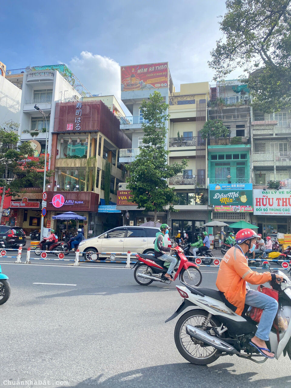 Bán Nhà Mặt Tiền Số: 101 Nguyễn Thái Học, Phường Cầu Ông Lãnh, Quận 1. 4 Tầng - Giá: 38 Tỷ