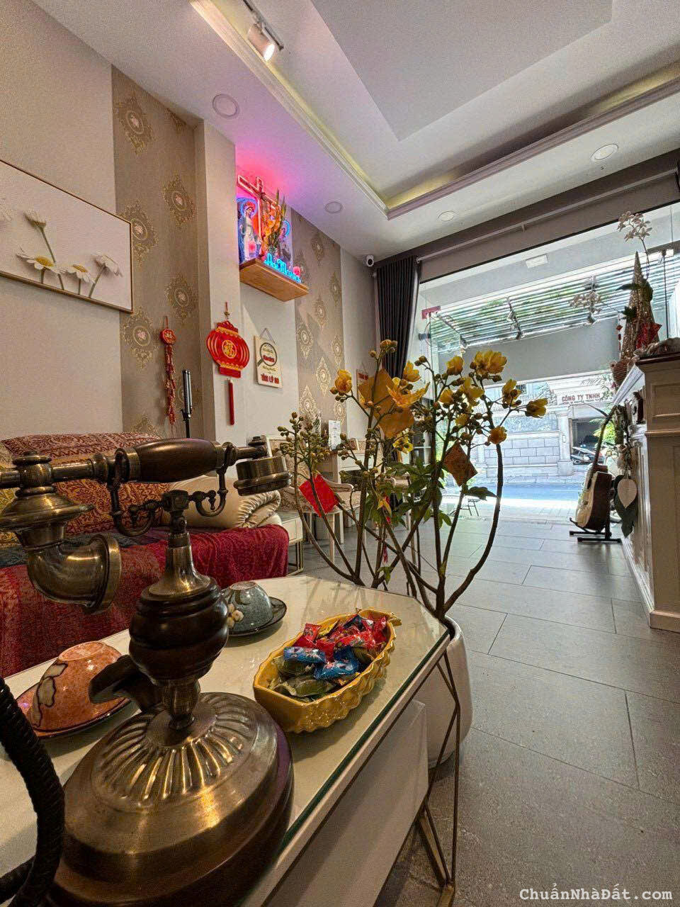 Bán Nhà Mặt Tiền Số: 94 Nguyễn Trọng Tuyển, Phường 15, Quận Phú Nhuận. DT: 4 x 22m - 22 Tỷ