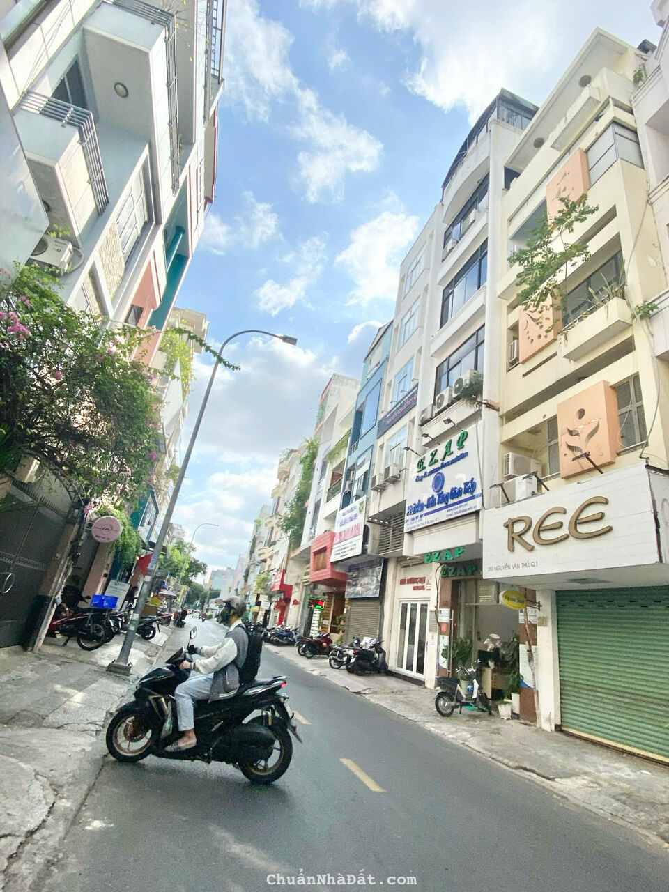 Bán Nhà Góc 2 Mặt Tiền Số: 203 Nguyễn Văn Thủ, Phường Đakao, Quận 1.