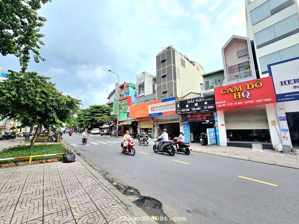 Bán Nhà Mặt Tiền Đường Nơ Trang Long, Bình Thạnh. DT: 4 x 27m - 3 Tầng - Giá: 17 Tỷ