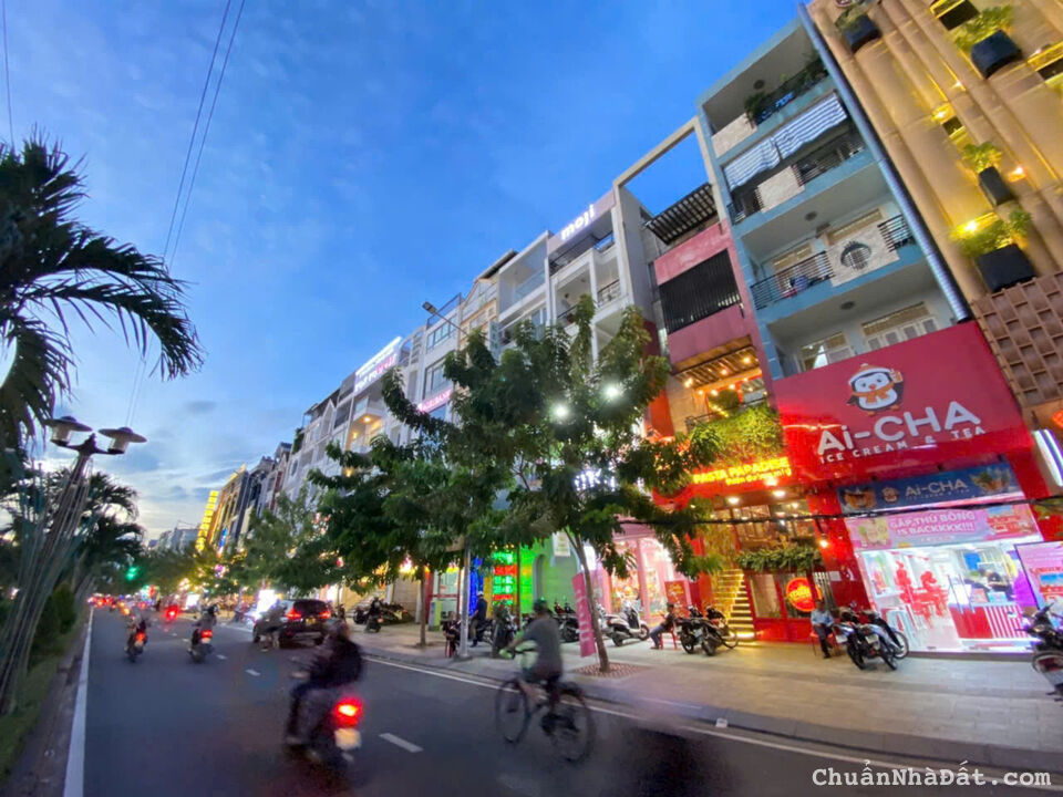 Bán Nhà Mặt Tiền 217 - 219 Phan Xích Long, Phường 2, Quận Phú Nhuận. DT: 8 x 18 - 6 Tầng