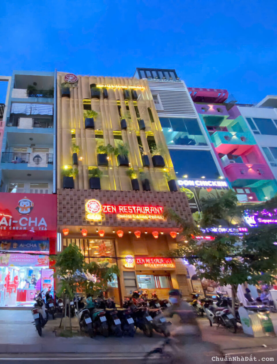 Bán Nhà Mặt Tiền 217 - 219 Phan Xích Long, Phường 2, Quận Phú Nhuận. DT: 8 x 18 - 6 Tầng