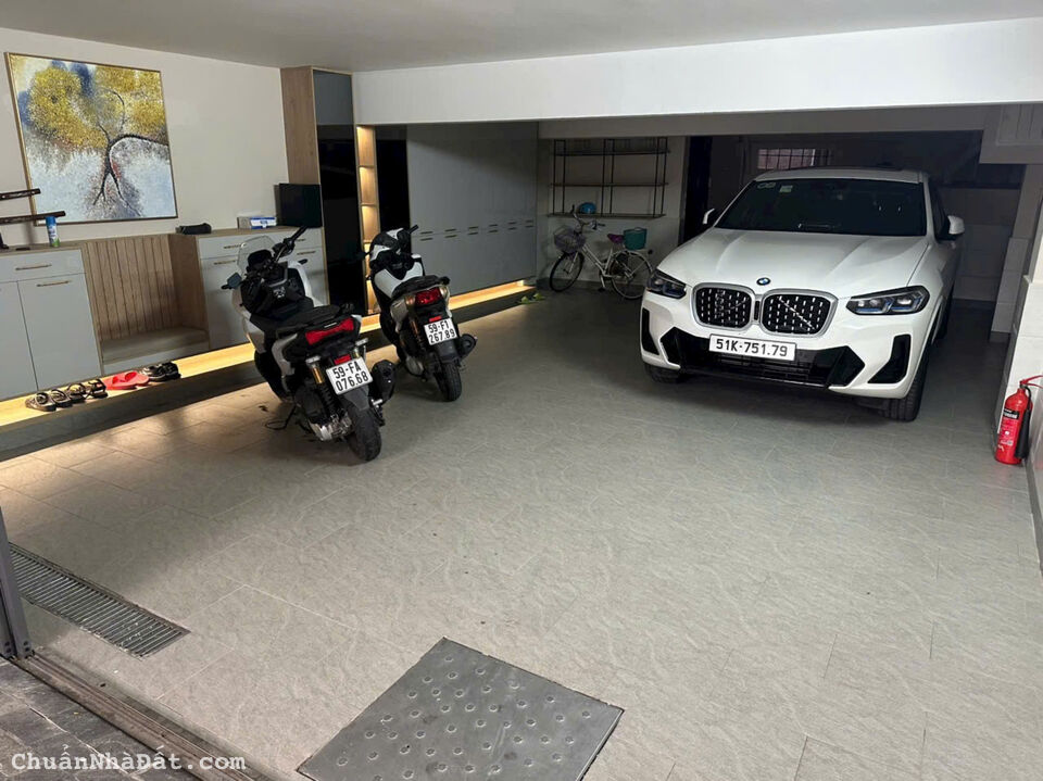 Nhà Bán Cực Đẹp Số 163/19 Thành Thái. Ngang 6m Dài 16m. Hầm + 5 Tầng.