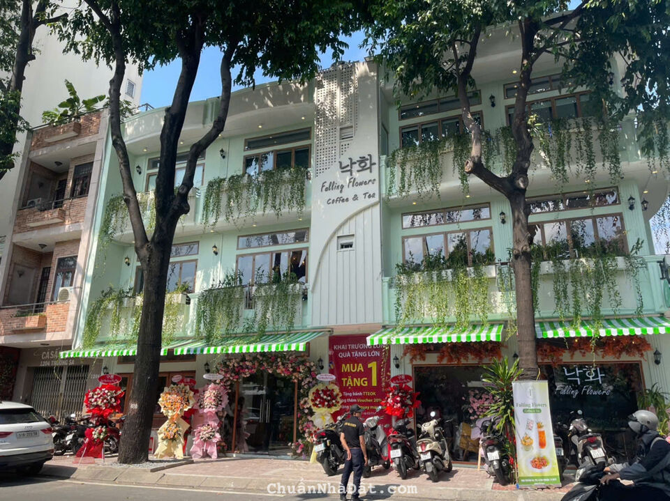 Bán Nhà Góc 2 Mặt Tiền Số: 1202 Trường Sa, Phường 13, Quận Phú Nhuận. Ngang 16,4m - 3 Tầng