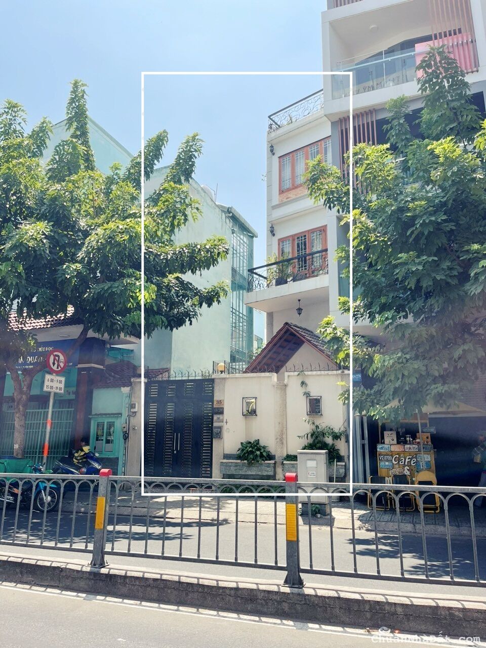 Bán Nhà Mặt Tiền Số 35 Trần Nguyên Đán, Phường Tân Định, Quận 1. DT: 141m2, 5 Tầng 