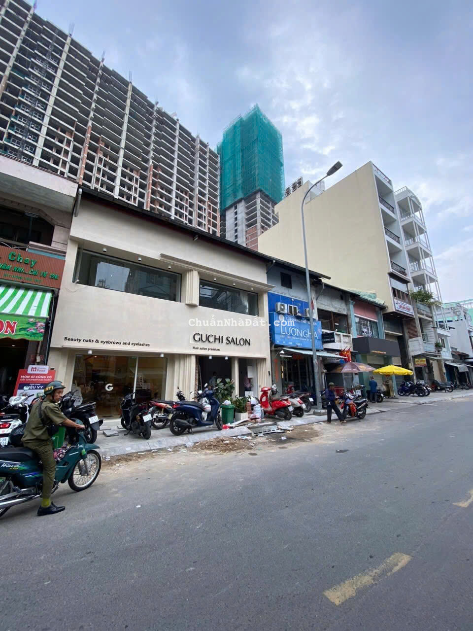 Bán Nhà Mặt Tiền Số: 63 - 65 Đề Thám, Phường Cô Giang, Quận 1. Ngang 9 x 18,3m - 2 Tầng Bán Nhà Mặt Tiền Số: 63 - 65 Đề Thám, Phường Cô Giang, Quận 1. Ngang 9 x 18,3m - 2 Tầng