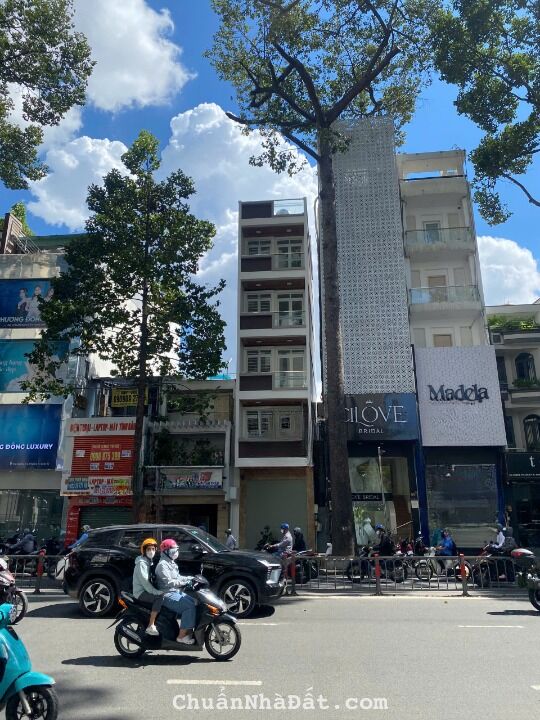 Cho thuê nhà mặt tiền đường 3 tháng 2, quận 10. 6 tầng. Gía thuê 50tr. Cho thuê nhà mặt tiền đường 3 tháng 2, quận 10. 6 tầng. Gía thuê 50tr.