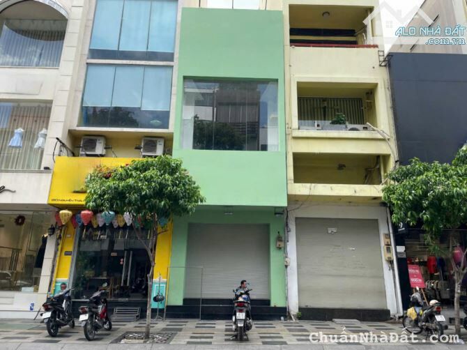 🚭 MẶT TIỀN NGUYỄN TRÃI - BẾN THÀNH QUẬN 1 - 50 TRIỆU 🚭 MẶT TIỀN NGUYỄN TRÃI - BẾN THÀNH QUẬN 1 - 50 TRIỆU