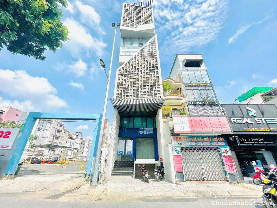 VIP - TÒA NHÀ CAO CẤP DIỆN TÍCH LỚN MẶT TIỀN 3 THÁNG 2 ( 3/2 )