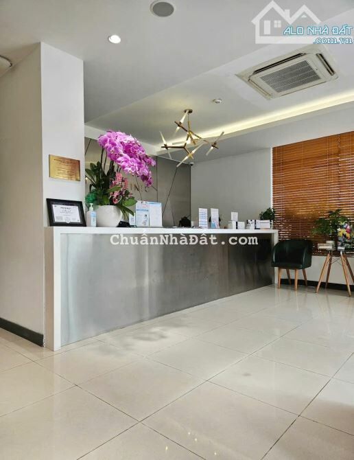 ️🏆 CHO THUÊ MẶT TIỀN 57-59 CÁCH MẠNG THÁNG 8 QUẬN 1 GẦN BẾN THÀNH ( 60 TRIỆU )