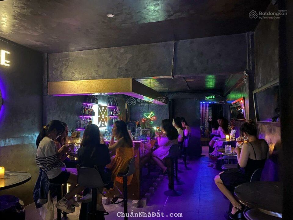 Cho thuê nhà mặt tiền đường Lê Lai, Phường Bến Thành, Quận 1. DT: 6x17m. - Giá cho thuê: 45tr/tháng