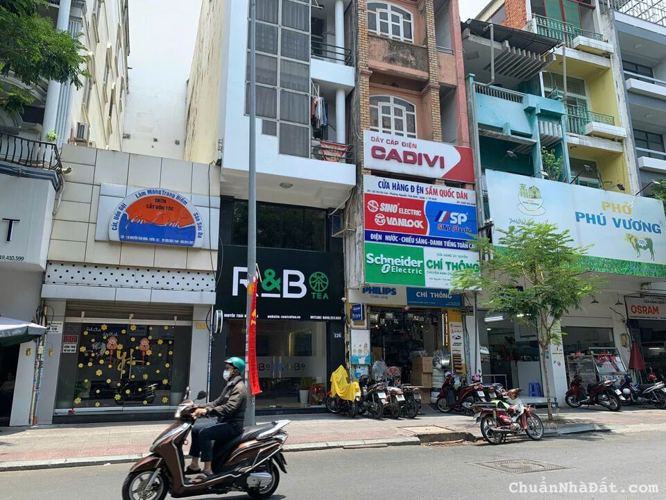 Cho thuê Nhà Nguyên Căn Mặt tiền Nguyễn Thài Bình Quận 1, nhà mới ra 45 Triệu. Cho thuê Nhà Nguyên Căn Mặt tiền Nguyễn Thài Bình Quận 1, nhà mới ra 45 Triệu.