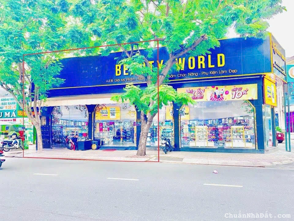 Cho thuê nhà mặt tiền Đường Trương Định, Phường 6, Quận 3. DT: 24x17m. Trệt. DTSD: 408m2