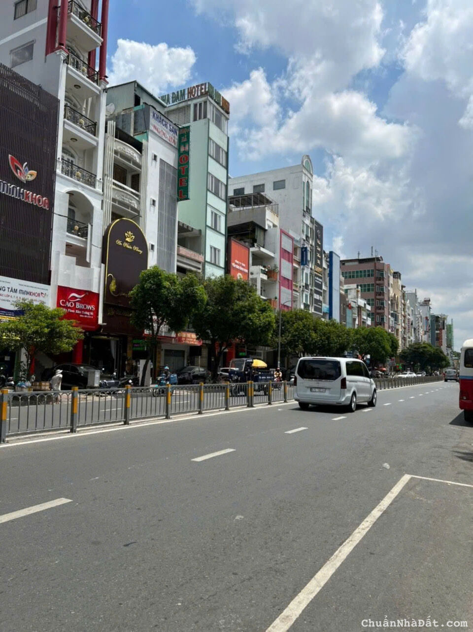 👾 SHOWROOM MẶT TIỀN BÌNH THẠNH GẦN XÔ VIẾT NGHỆ TĨNH - GÍA THUÊ : 40 triệu/tháng