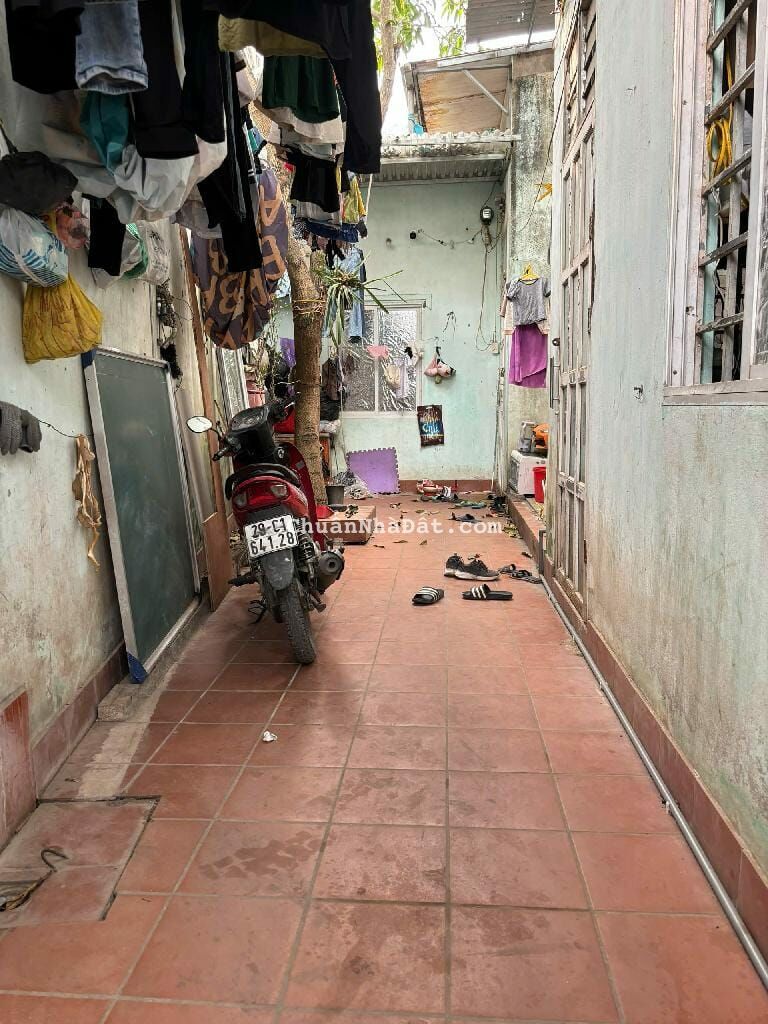 HOT HOT: PHỐ NHỔN, DÀNH CHO KHÁCH KHÔNG SỔ, 94M CHỈ 1.5 TỶ HOT HOT: PHỐ NHỔN, DÀNH CHO KHÁCH KHÔNG SỔ, 94M CHỈ 1.5 TỶ