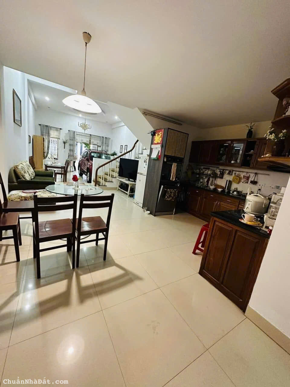 CHO THUÊ NHÀ 3 TẦNG GẦN TỐ HỮU 3PN 12 TRIỆU 