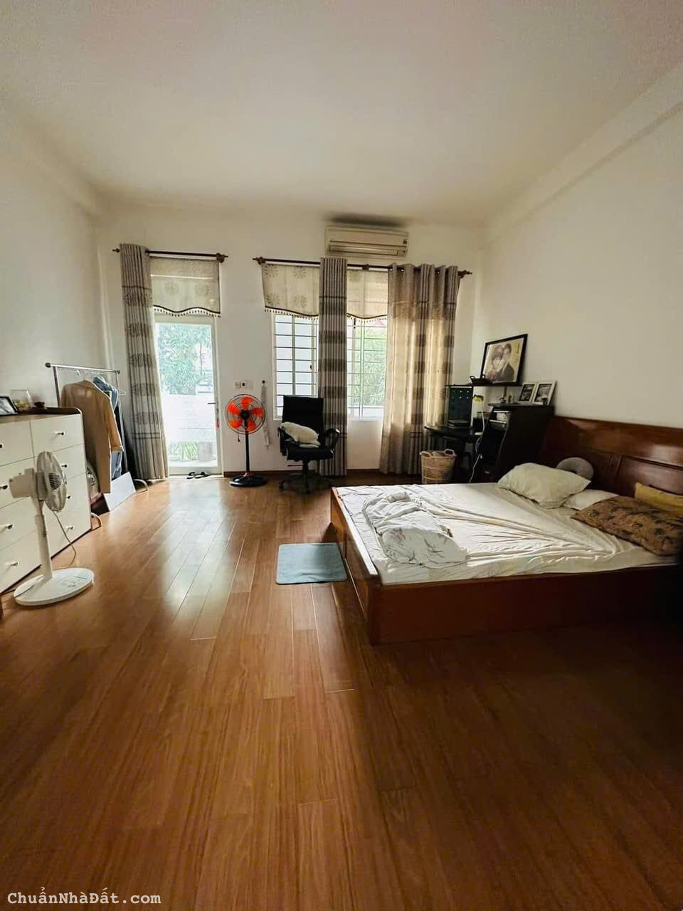 CHO THUÊ NHÀ 3 TẦNG GẦN TỐ HỮU 3PN 12 TRIỆU 