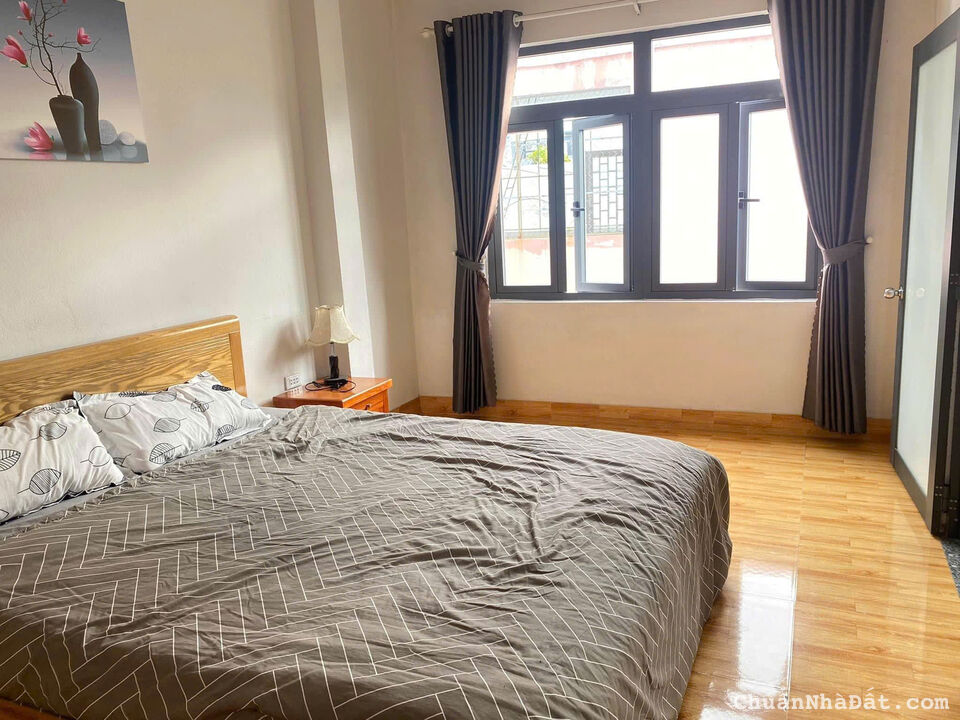 Cho thuê nhà kiệt Đinh Thị Hòa 3 tầng 3pn 10trieu