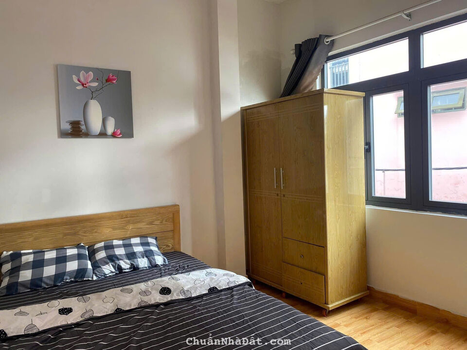 Cho thuê nhà kiệt Đinh Thị Hòa 3 tầng 3pn 10trieu