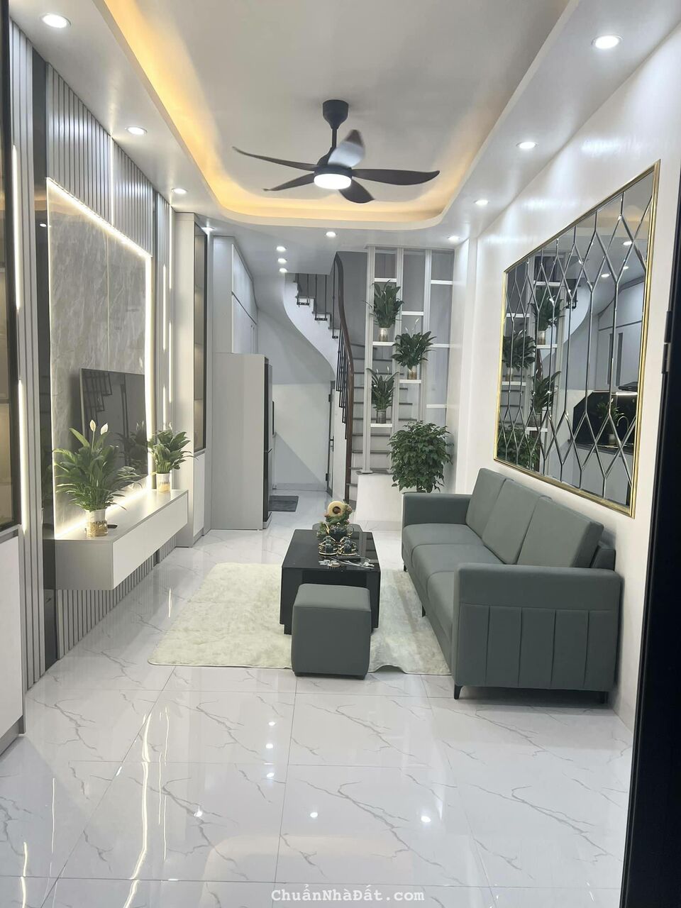 BÁN NHÀ XÃ ĐÀN 32m2, 4T, Gần Phố, Ô Tô Giá Chỉ Nhỉnh 5 Tỷ