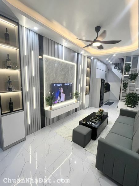 BÁN NHÀ XÃ ĐÀN 32m2, 4T, Gần Phố, Ô Tô Giá Chỉ Nhỉnh 5 Tỷ