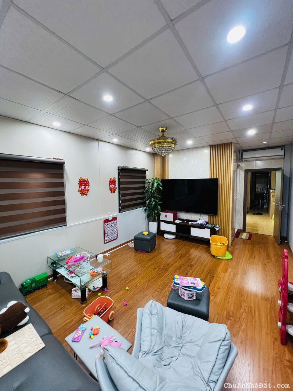 PHÂN LÔ CẦU GIẤY - 65M X 7T - MẶT TIỀN 4M -  Ô TÔ ĐỖ 24/24 - 10M RA MẶT PHỐ - DÒNG TIỀN 50TR/THÁNG