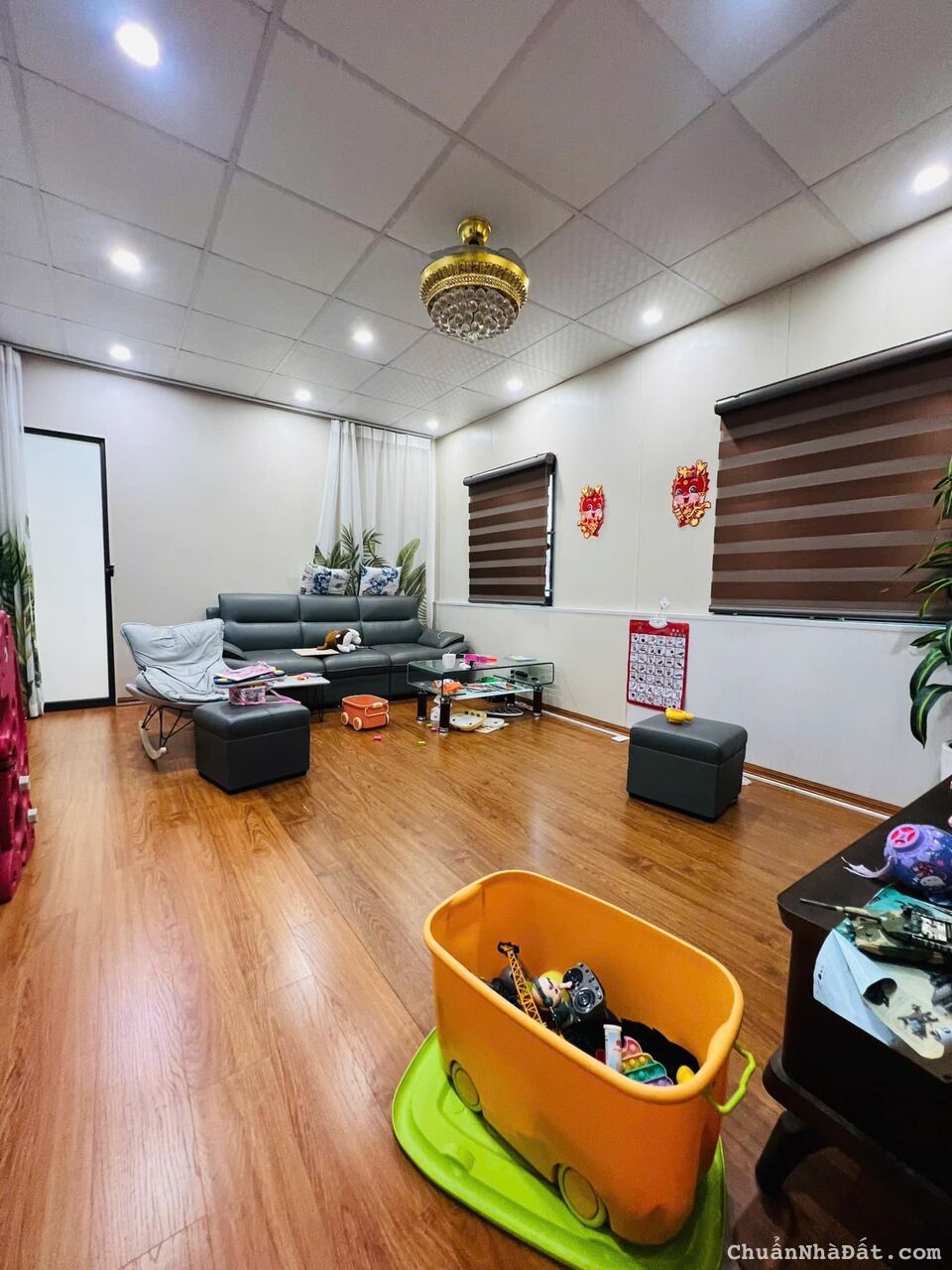 PHÂN LÔ CẦU GIẤY - 65M X 7T - MẶT TIỀN 4M -  Ô TÔ ĐỖ 24/24 - 10M RA MẶT PHỐ - DÒNG TIỀN 50TR/THÁNG