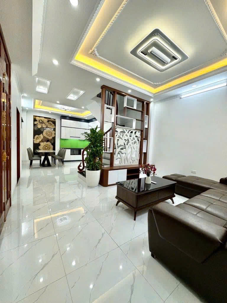 Bán Nhà Phố Cự Lộc - Quận Thanh Xuân, DT 40m2 x 4T, MT 4m, Giá 5.3 Tỷ Bán Nhà Phố Cự Lộc - Quận Thanh Xuân, DT 40m2 x 4T, MT 4m, Giá 5.3 Tỷ