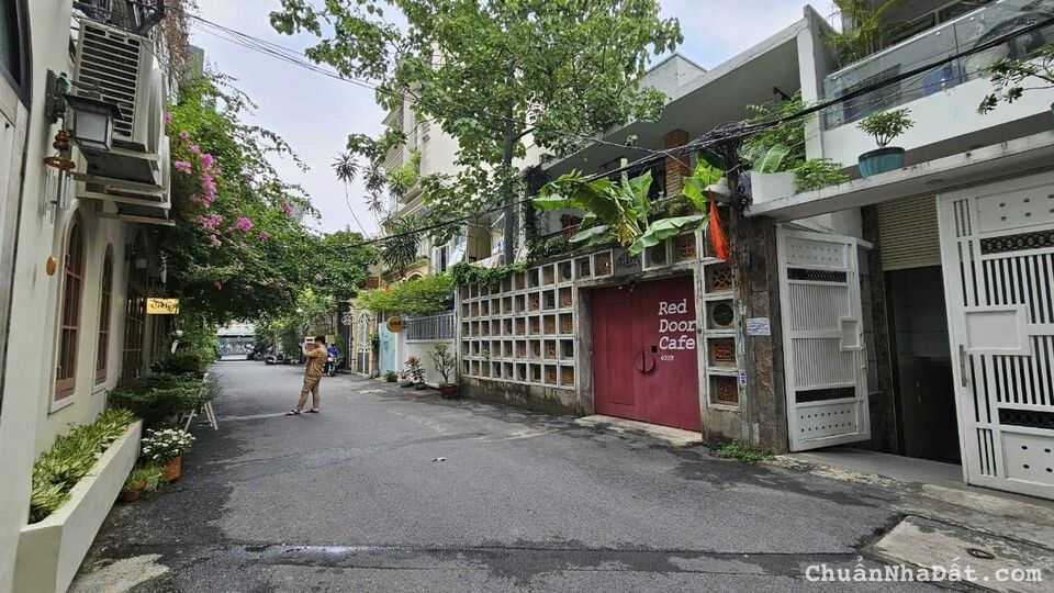 Biệt thự hiếm có - Sang trọng, mới đẹp HXH 400 Lê Văn Sỹ ( 2 mặt tiền ) - 8x20M, 3 Lầu, 42 Tỷ !