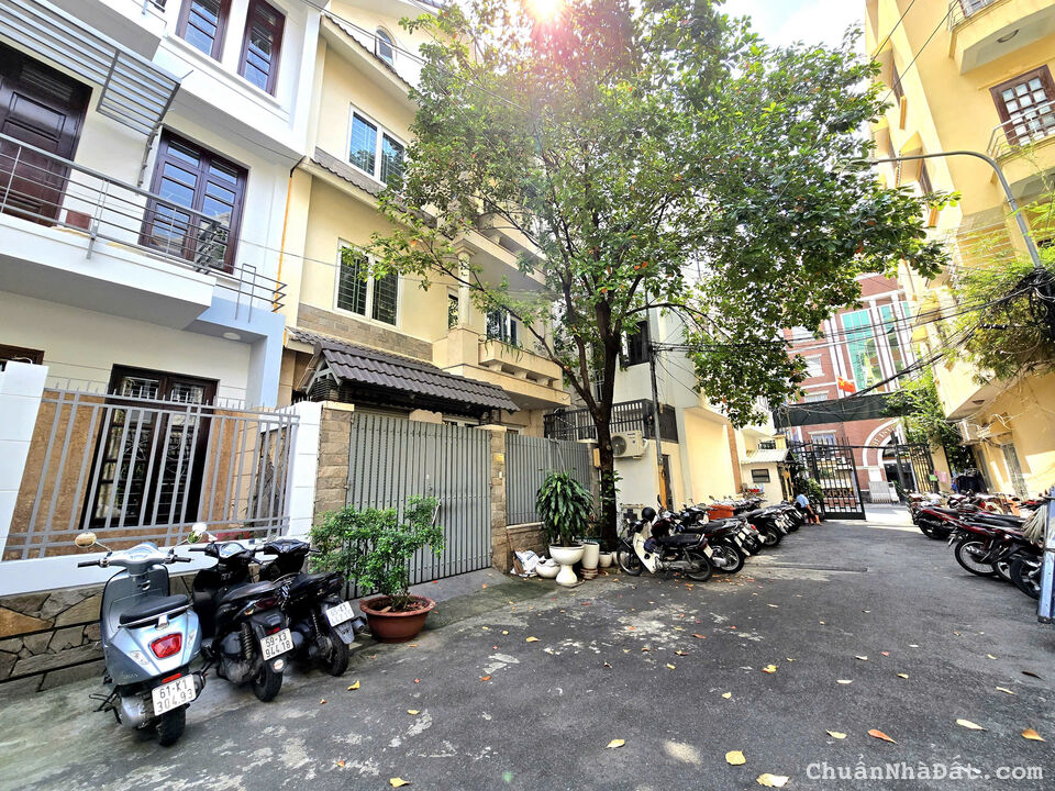 Biệt thự đẹp - Khu Compound sang trọng 282 Nguyễn Trọng Tuyển, Phường 10, Quận Phú Nhuận ! Biệt thự đẹp - Khu Compound sang trọng 282 Nguyễn Trọng Tuyển, Phường 10, Quận Phú Nhuận !