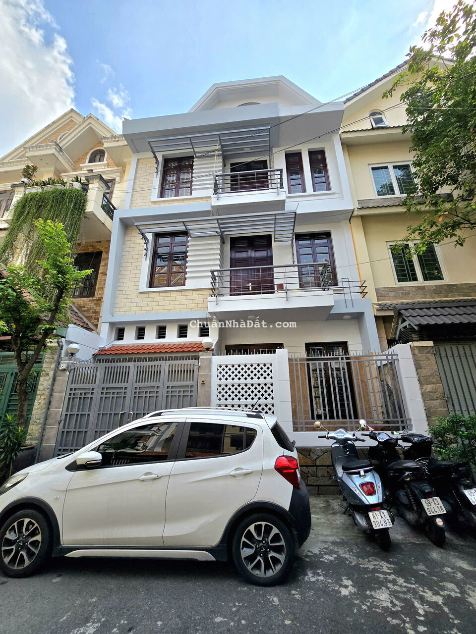 Biệt thự đẹp - Khu Compound sang trọng 282 Nguyễn Trọng Tuyển, Phường 10, Quận Phú Nhuận ! Biệt thự đẹp - Khu Compound sang trọng 282 Nguyễn Trọng Tuyển, Phường 10, Quận Phú Nhuận !