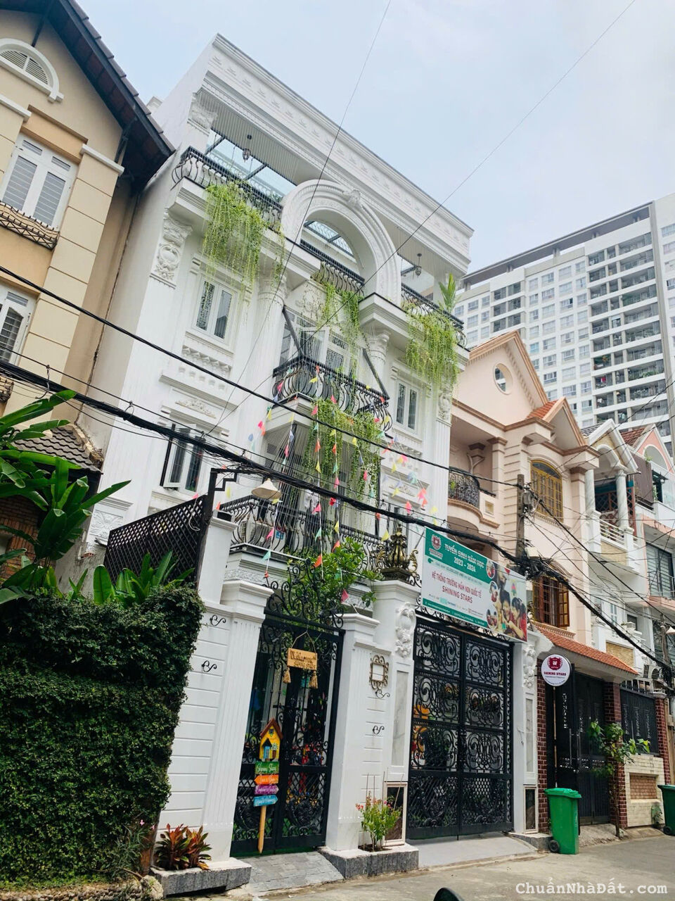 Biệt Thự sang trọng - Khu VIP 122 Phổ Quang, Phường 9, Phú Nhuận - 8x20M, 3 Tầng, Full nội thất ! Biệt Thự sang trọng - Khu VIP 122 Phổ Quang, Phường 9, Phú Nhuận - 8x20M, 3 Tầng, Full nội thất !