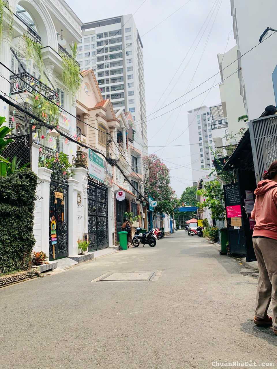 Biệt Thự sang trọng - Khu VIP 122 Phổ Quang, Phường 9, Phú Nhuận - 8x20M, 3 Tầng, Full nội thất ! Biệt Thự sang trọng - Khu VIP 122 Phổ Quang, Phường 9, Phú Nhuận - 8x20M, 3 Tầng, Full nội thất !