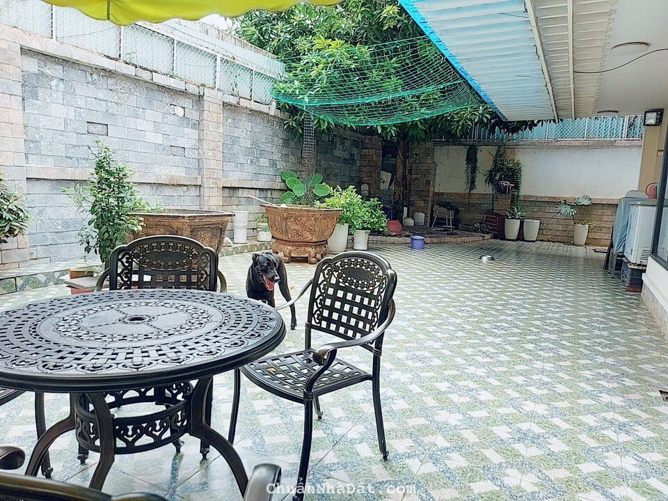 BIỆT THỰ HỒNG THÁI - Khu Sang, An Ninh 64/30/ Phổ Quang, Phường 2, Tân Bình - 15x30M, 3 Lầu, 79 Tỷ!