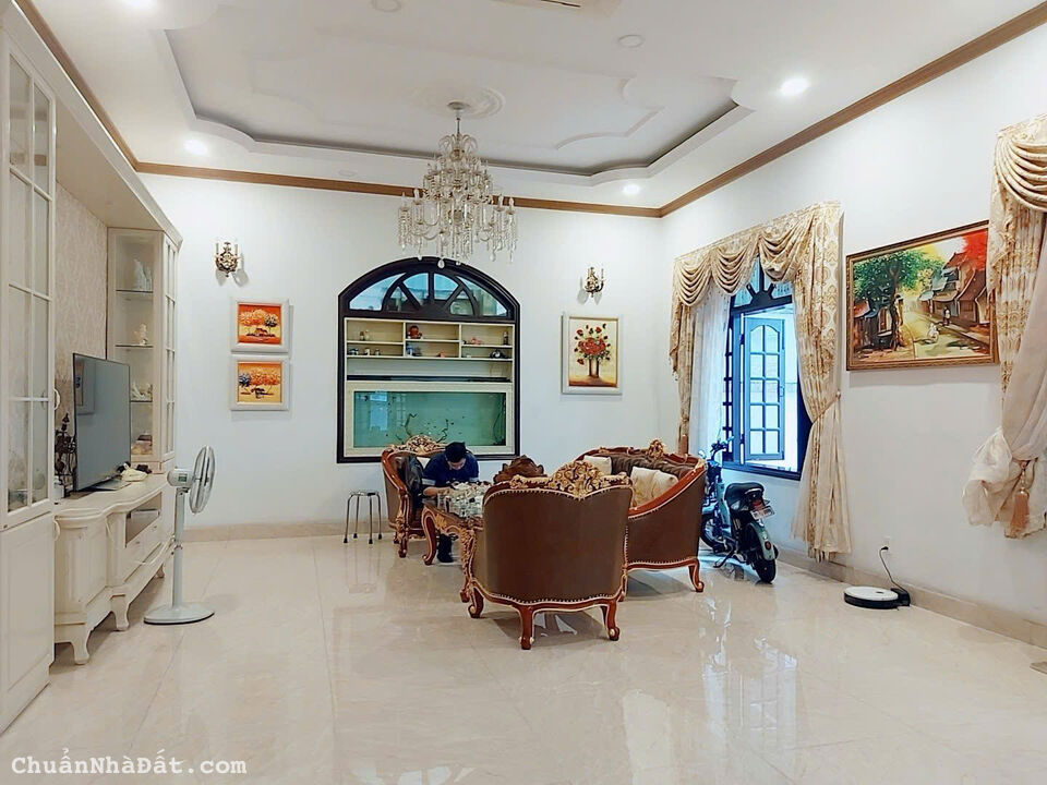 BIỆT THỰ HỒNG THÁI - Khu Sang, An Ninh 64/30/ Phổ Quang, Phường 2, Tân Bình - 15x30M, 3 Lầu, 79 Tỷ!