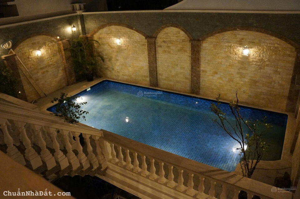 Bán Biệt Thự MT 27A Thạch Thị Thanh, Quận 1, Giá 120 tỷ, 10x23m 3 tầng + hồ bơi + sân vườn !