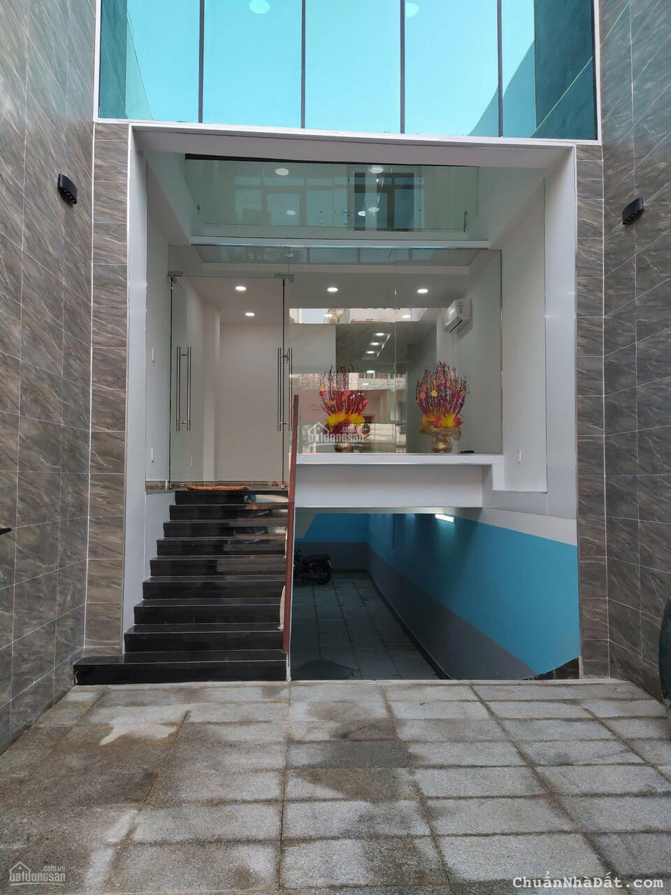 Bán toà nhà mặt tiền Lê Quang Định, Bình Thạnh - 1 hầm 7 tầng, HĐT 100 triệu/tháng, 29 Tỷ !