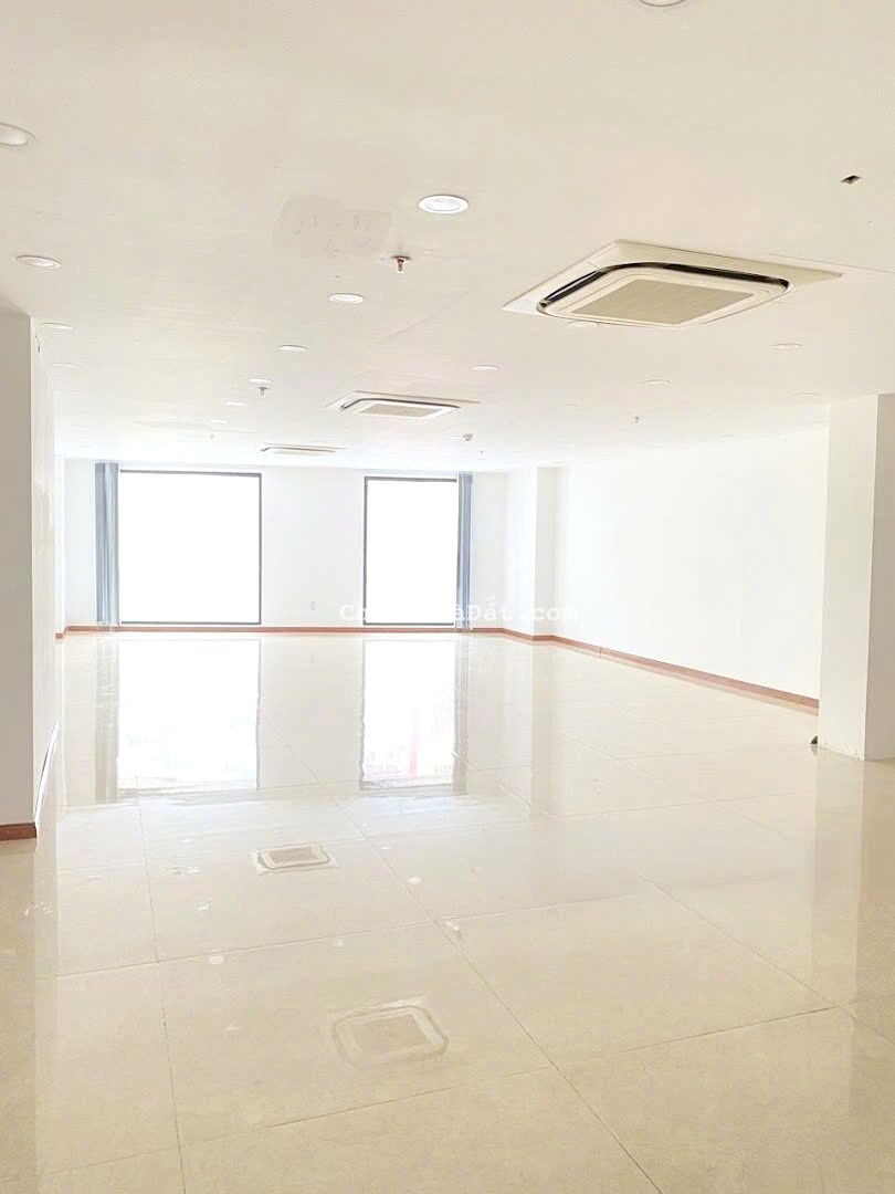 Cho thuê nhà 725 Xô Viết Nghệ Tĩnh, P26, Quận Bình Thạnh. Trệt, 5 lầu, thang máy chỉ 60tr