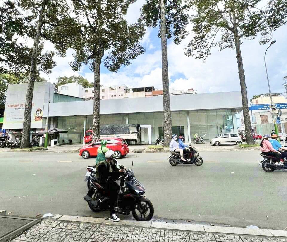 Cho thuê nhà góc 2 mặt tiền 8A Lý Thường Kiệt, Phường 12, Quận 5. DT 450m2, 32x14, chỉ 350tr Cho thuê nhà góc 2 mặt tiền 8A Lý Thường Kiệt, Phường 12, Quận 5. DT 450m2, 32x14, chỉ 350tr