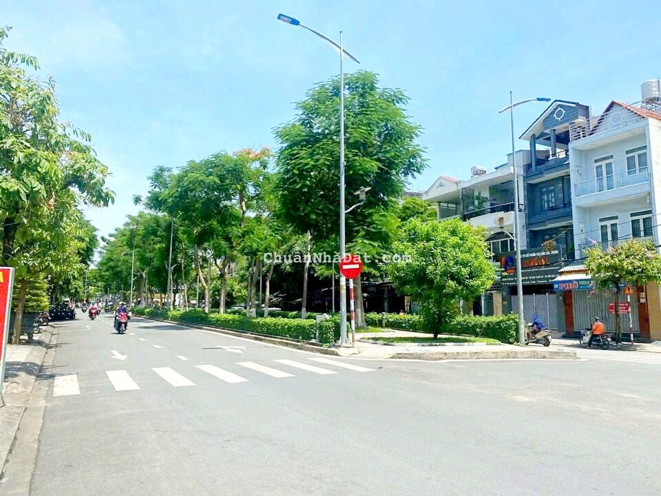 Cho thuê nhà 161 Phạm Huy Thông, P6, Gò Vấp. Hầm, 6 Tầng, Sân thượng, Thang Máy chỉ 45tr Cho thuê nhà 161 Phạm Huy Thông, P6, Gò Vấp. Hầm, 6 Tầng, Sân thượng, Thang Máy chỉ 45tr