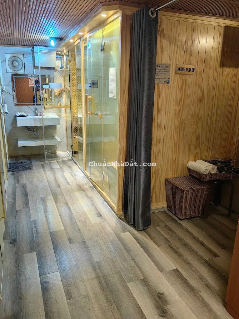 Cho thuê nhà 25 An Dương Vương, Phường 4, Quận 5. Trệt, 2 lầu, DT 500m2, 4,1x42 chỉ 90tr Cho thuê nhà 25 An Dương Vương, Phường 4, Quận 5. Trệt, 2 lầu, DT 500m2, 4,1x42 chỉ 90tr