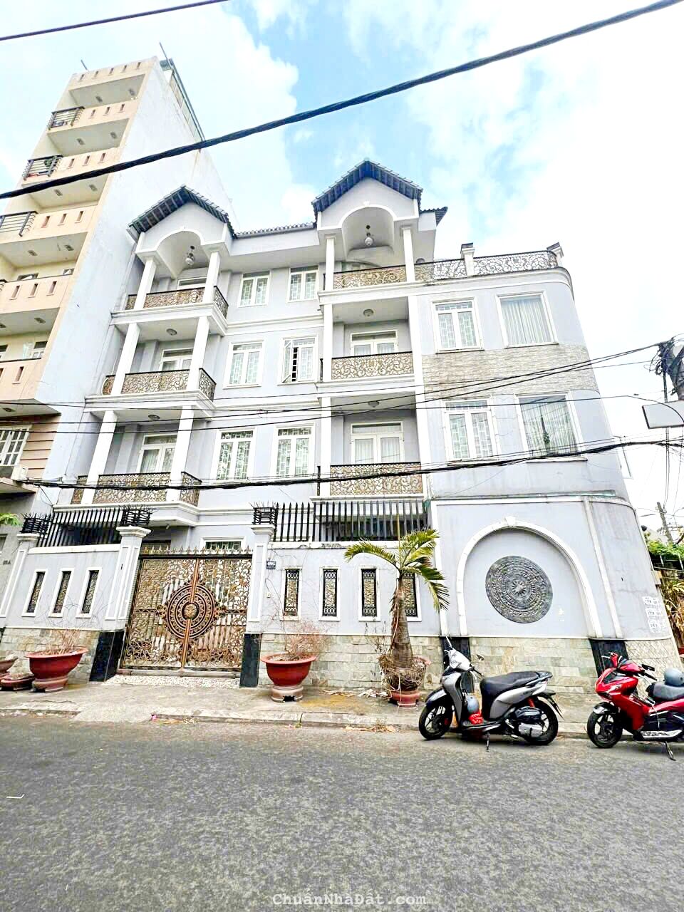 Cho thuê Biệt Thự 480G Cao Thắng, Phường 12, Quận 10. Trệt, 3 Lầu, 5pn, 6wc, DT 17x7 chỉ 50tr