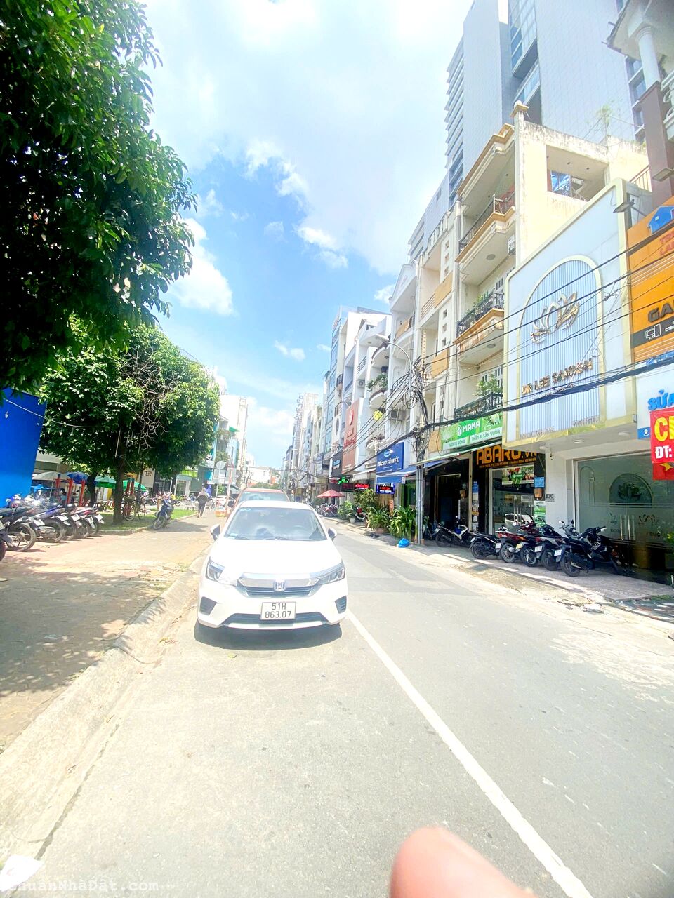 Cho thuê nhà đường 283 Cách Mạng Tháng 8, Phường 12, Quận 10. Trệt, 3 lầu, 5PN, 6WC chỉ 40tr