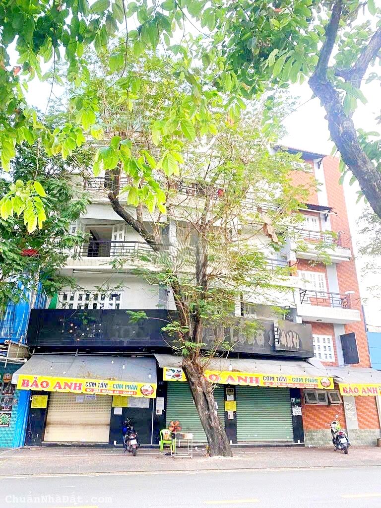 Cho thuê nhà mặt tiền 233 Hoàng Sa, Phường Tân Định, Quận 1. Trệt, 3 lầu, 16x4 chỉ 50tr