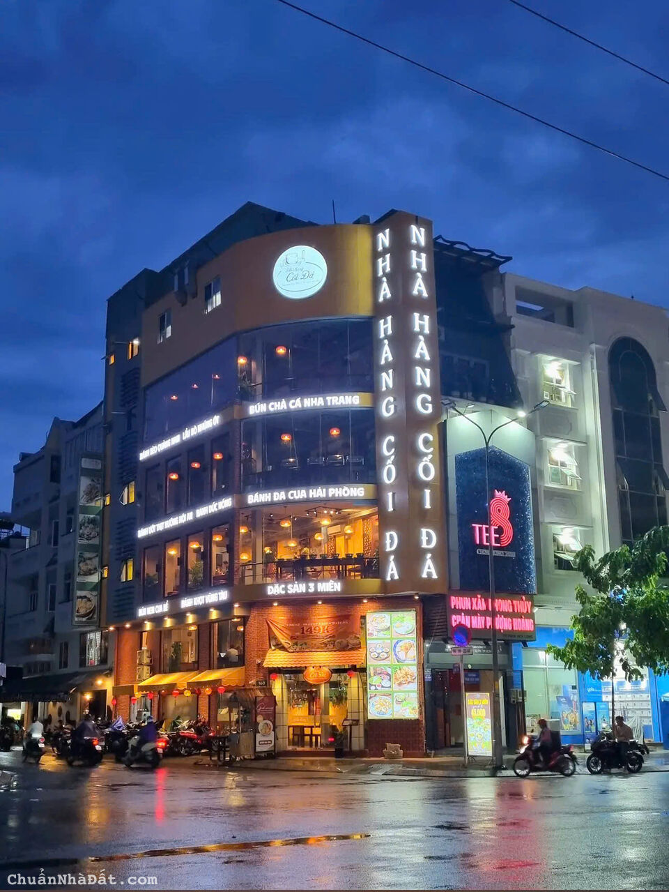 Cho Thuê nhà góc 2 mặt tiền 160 PHAN XÍCH LONG, Phú Nhuận. Trệt, 4 lầu, Thang Máy chỉ 90tr Cho Thuê nhà góc 2 mặt tiền 160 PHAN XÍCH LONG, Phú Nhuận. Trệt, 4 lầu, Thang Máy chỉ 90tr